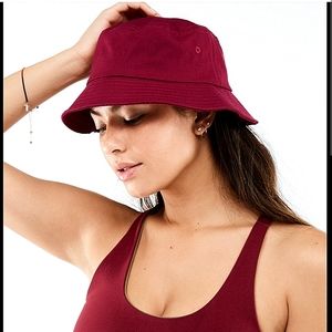 🍷Fabletics Maroon Bucket Hat🖤